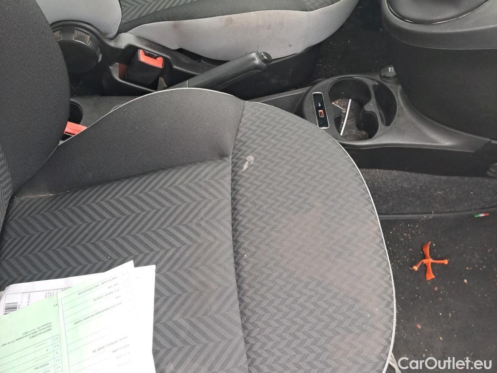  Fiat  500 FIAT  / 2015 / 3P / berlina con portón Pop 1.2 8v 51KW (69 CV) #21