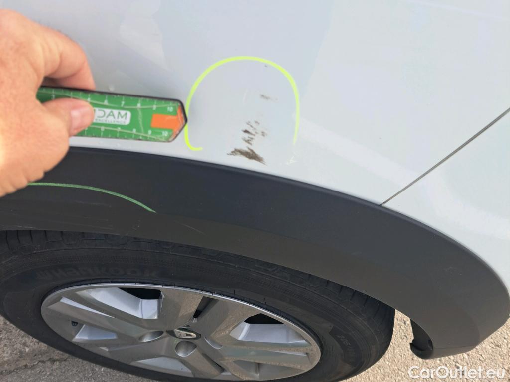  Dacia  Sandero DACIA  / 2020 / 5P / berlina con portón Stepway Essential TCe 67kW (90V) #38