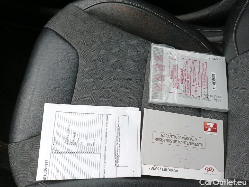  KIA  Niro KIA  / 2019 / 5P / crossover 1.6 GDi HEV 104kW (141CV) Drive #11