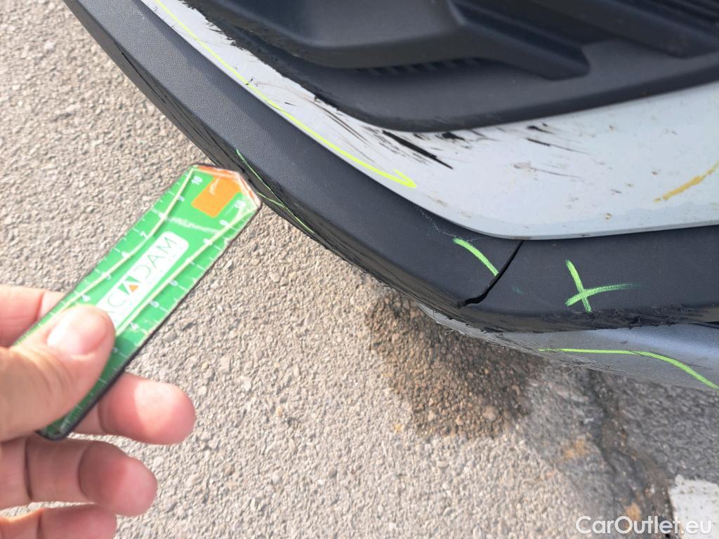  Dacia  Sandero DACIA  / 2020 / 5P / berlina con portón Stepway Essential TCe 67kW (90V) #24