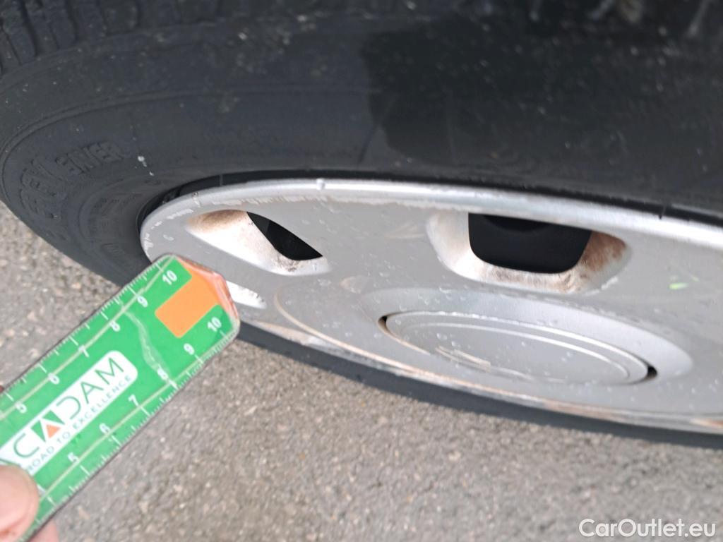  Fiat  500 FIAT  / 2015 / 3P / berlina con portón Pop 1.2 8v 51KW (69 CV) #31