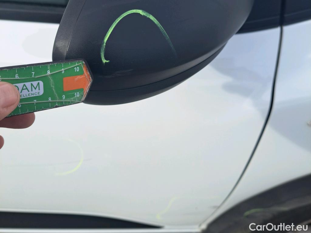  Dacia  Sandero DACIA  / 2020 / 5P / berlina con portón Stepway Essential TCe 67kW (90V) #67