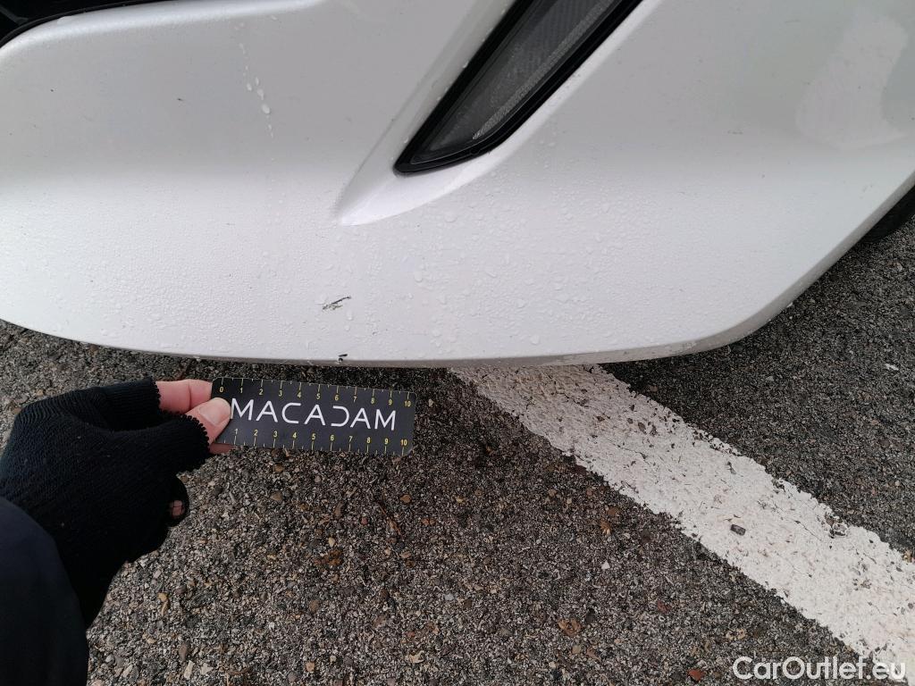  Peugeot  208 PEUGEOT  / 2019 / 5P / berlina con portón BlueHDi 73kW (100CV) Active (CM) #23