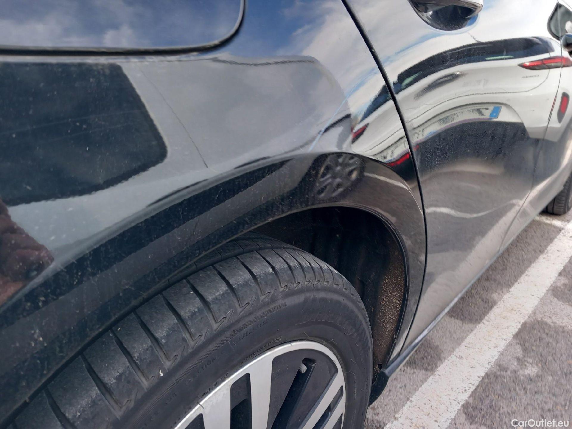  Mercedes  A-Klasse MERCEDES-BENZ Clase A / 2018 / 4P / sedán Sedán A 250 e #18