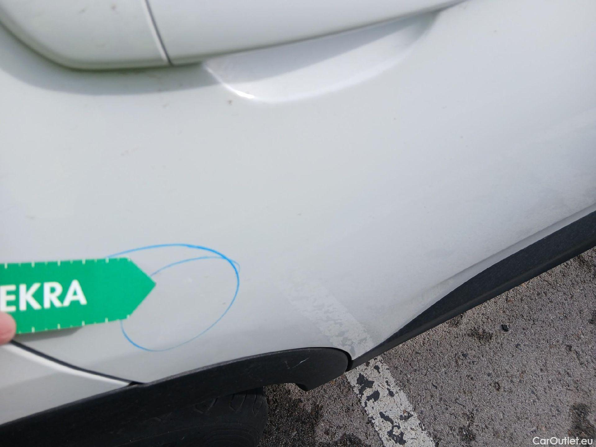  Opel   Grandland X OPEL Grandland / 2021 / 5P / todoterreno  1.5 CDTi Business Edition Auto #33