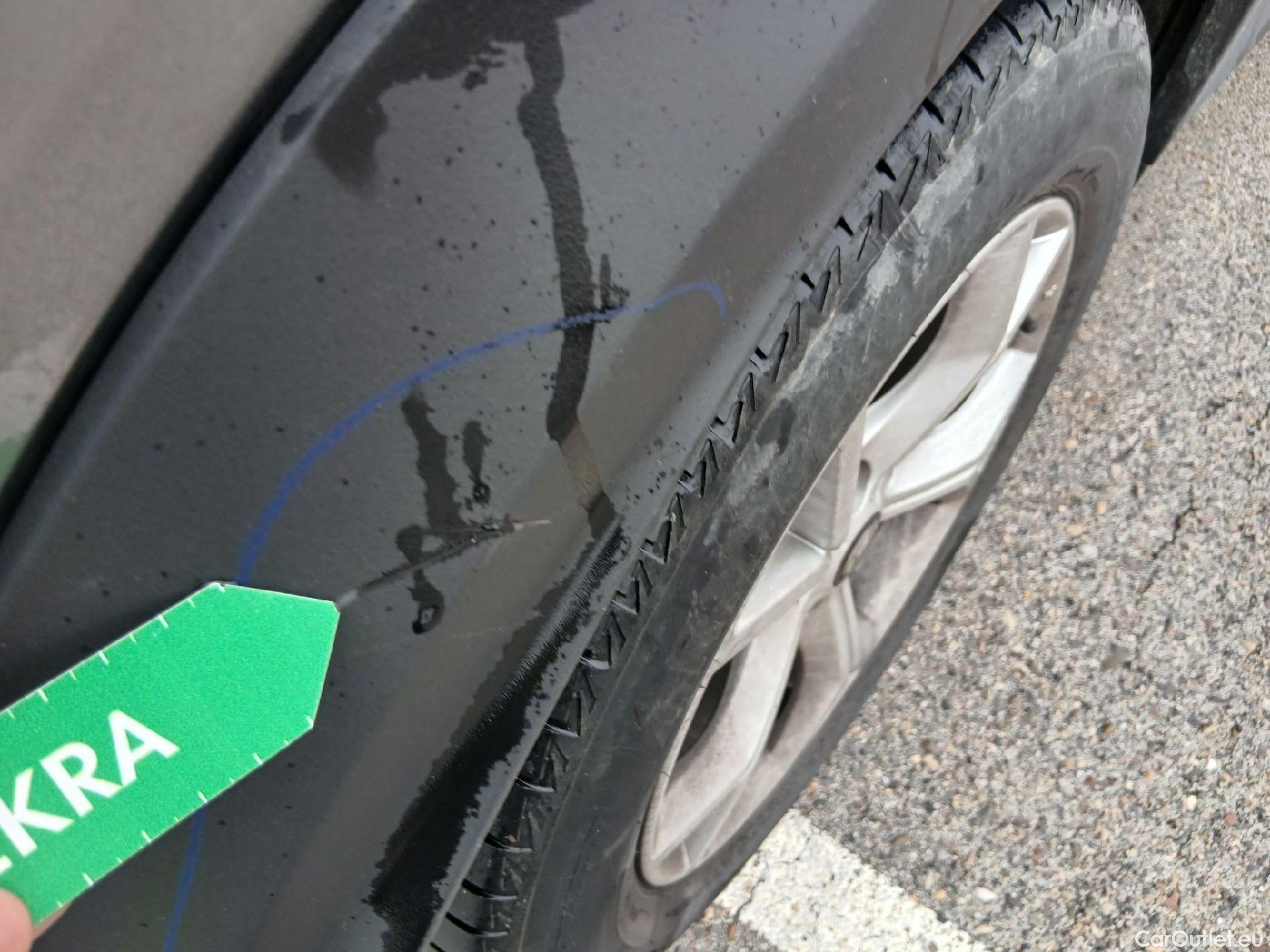  Nissan  Juke NISSAN  / 2019 / 5P / crossover DIG-T 84 kW (114 CV) DCT 7 V N-Connecta (AC2) #26