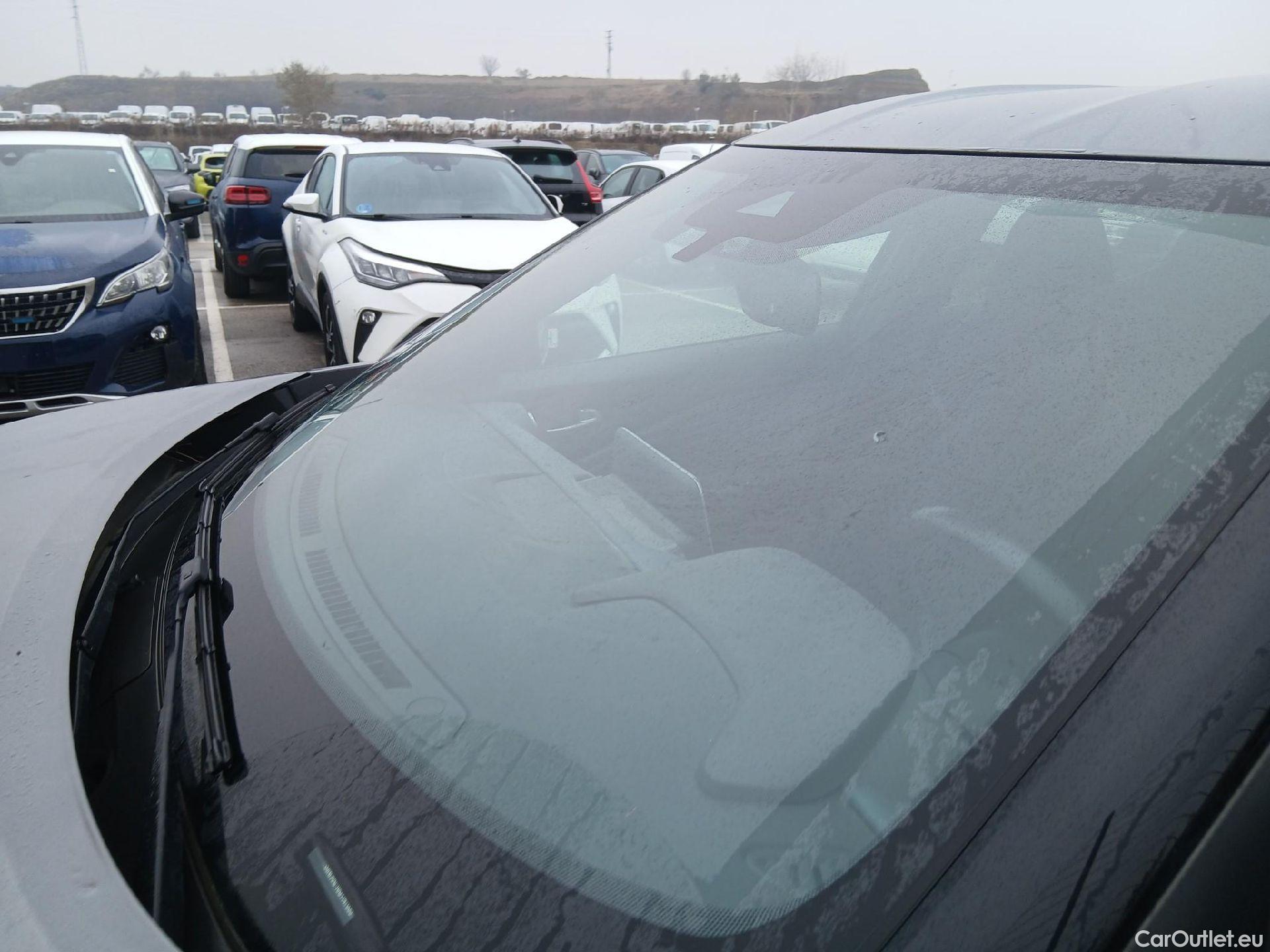  Nissan  Juke NISSAN  / 2019 / 5P / crossover DIG-T 84 kW (114 CV) DCT 7 V N-Connecta (AC2) #10