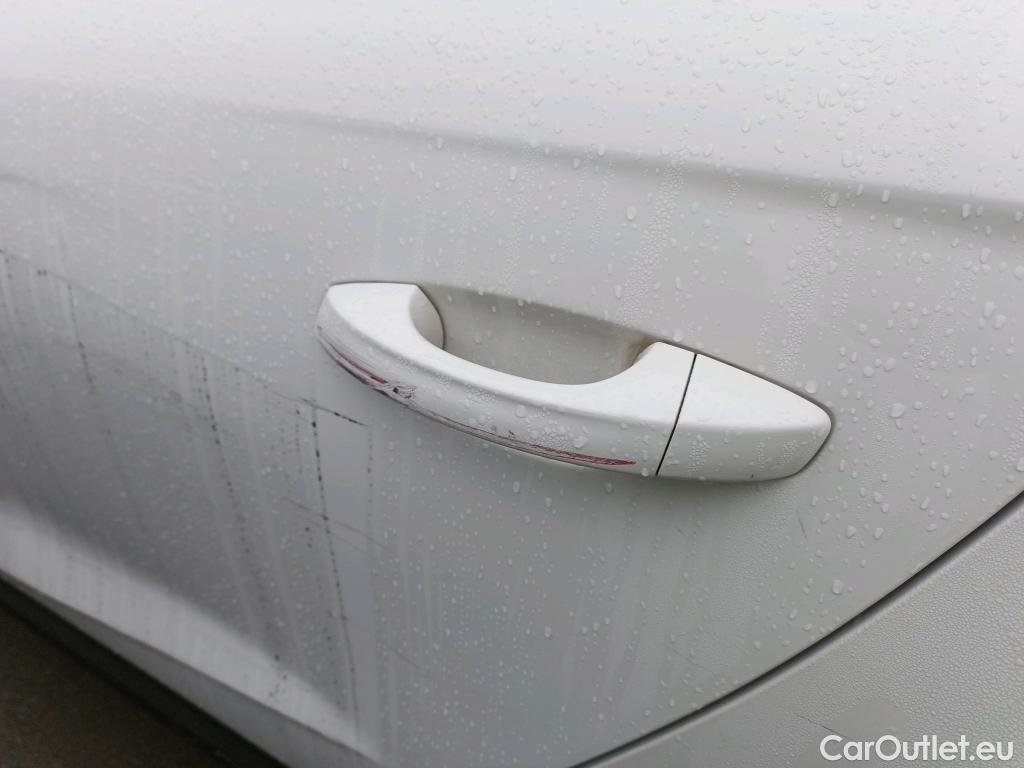  Seat  Arona SEAT  / 2017 / 5P / todoterreno 1.0 TSI 70kW (95CV) Style Edition Eco (CX) #41