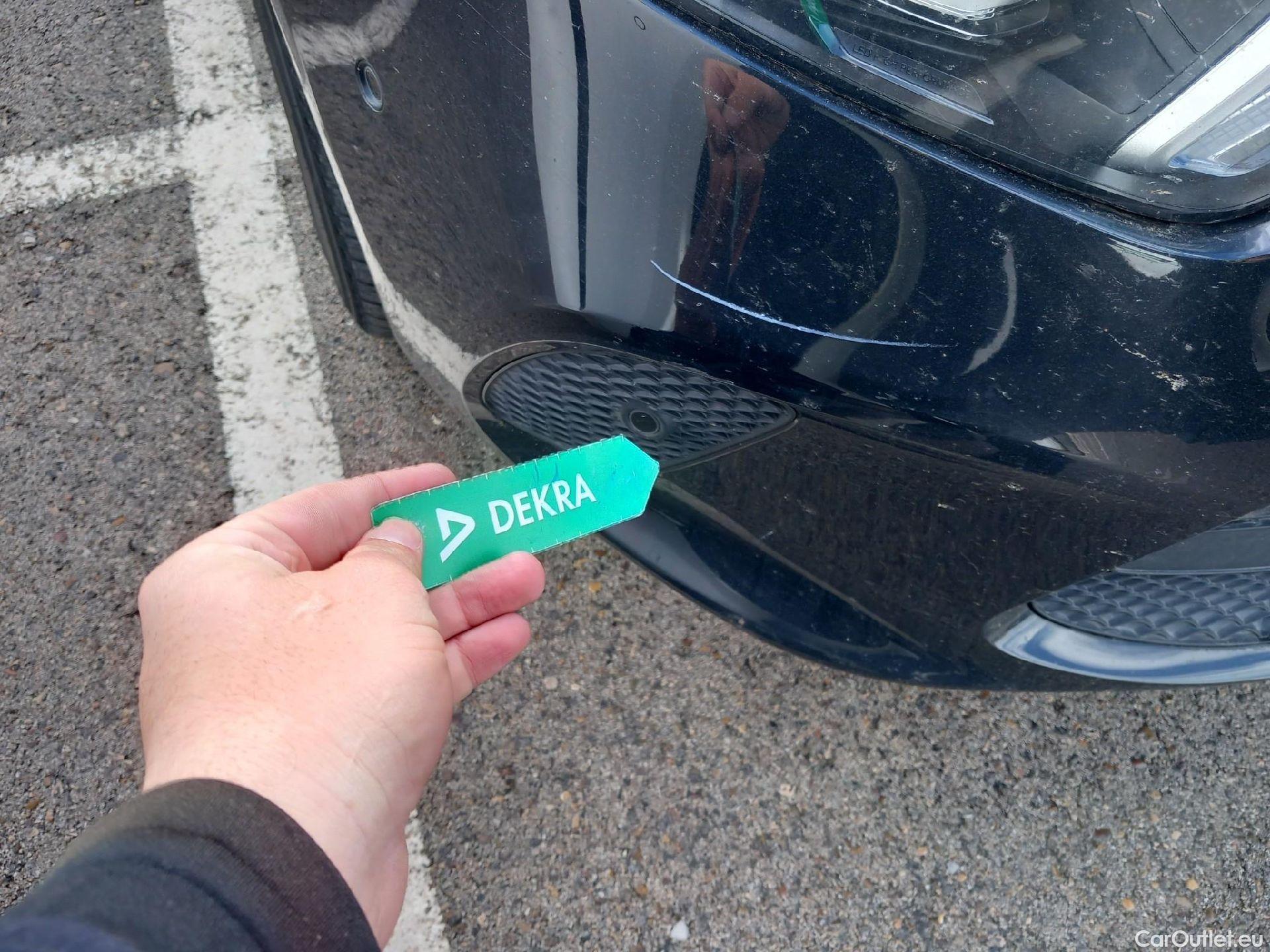  Mercedes  A-Klasse MERCEDES-BENZ Clase A / 2018 / 4P / sedán Sedán A 250 e #3