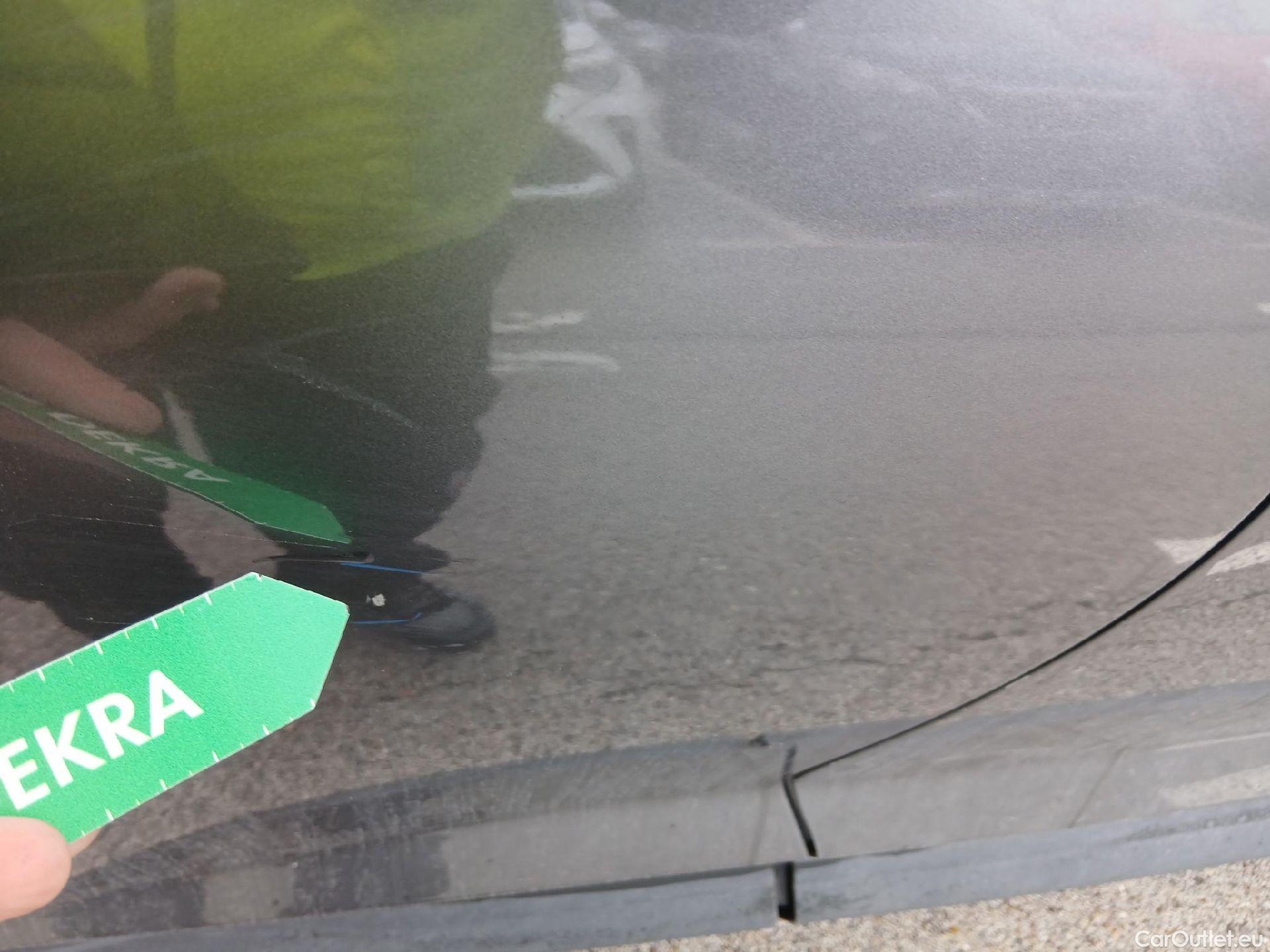  Nissan  Juke NISSAN  / 2019 / 5P / crossover DIG-T 84 kW (114 CV) DCT 7 V N-Connecta (AC2) #30