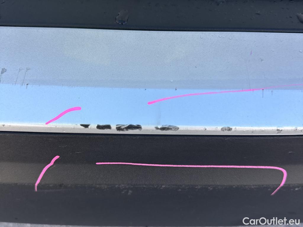  Peugeot  2008 PEUGEOT  / 2019 / 5P / todoterreno Allure BlueHDI 81kW (110CV) #38