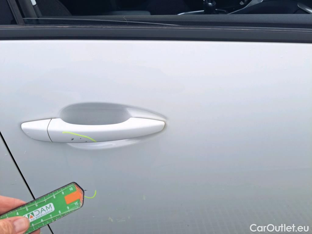  Peugeot  3008 PEUGEOT  / 2016 / 5P / todoterreno 1.5 BlueHDi 96kW (130CV) S&S Style #31