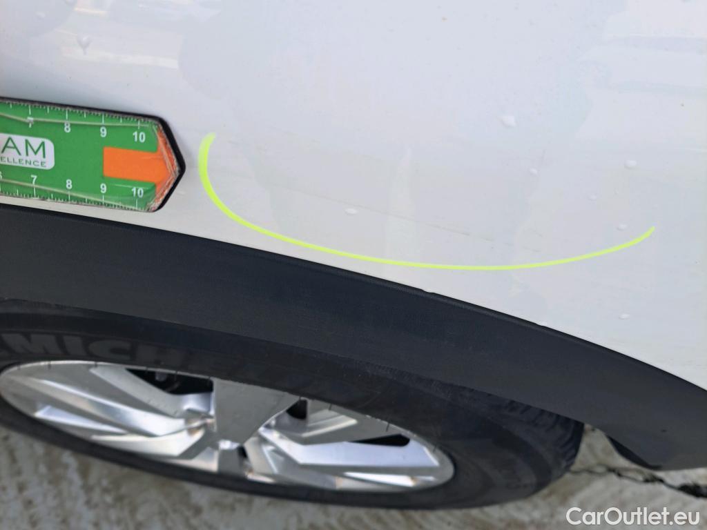  Peugeot  3008 PEUGEOT  / 2016 / 5P / todoterreno 1.5 BlueHDi 96kW (130CV) S&S Style #30