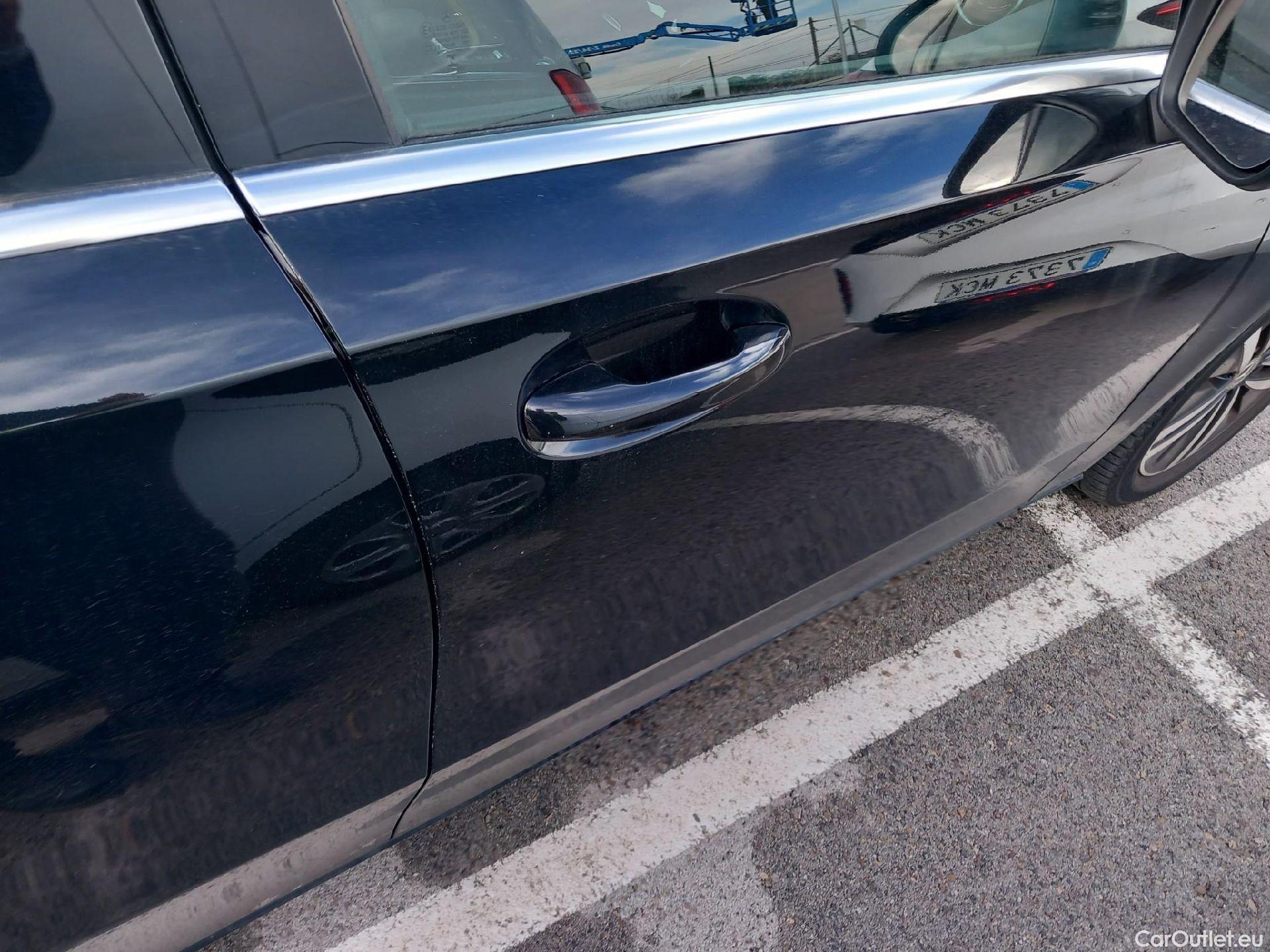  Mercedes  A-Klasse MERCEDES-BENZ Clase A / 2018 / 4P / sedán Sedán A 250 e #21