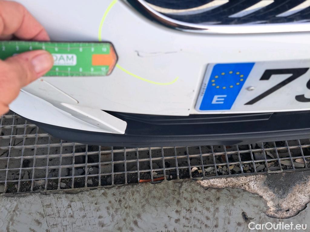  Peugeot  3008 PEUGEOT  / 2016 / 5P / todoterreno 1.5 BlueHDi 96kW (130CV) S&S Style #19