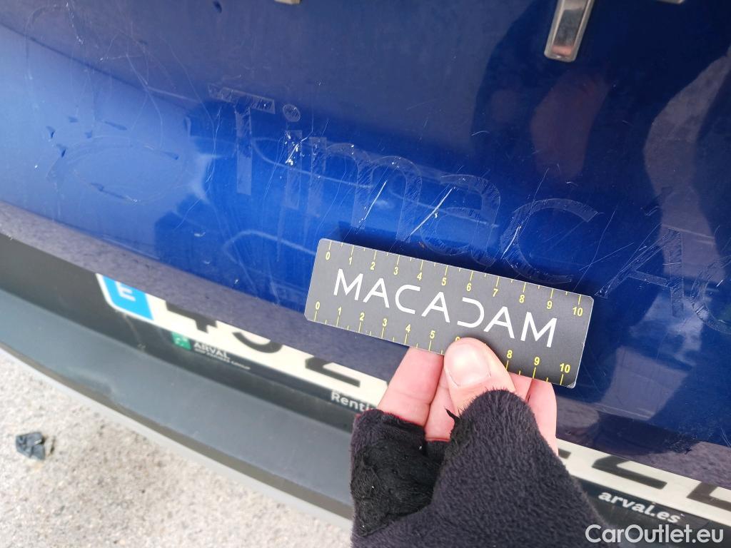  Renault  Captur RENAULT  / 2020 / 5P / todoterreno Intens TCe 90 #3