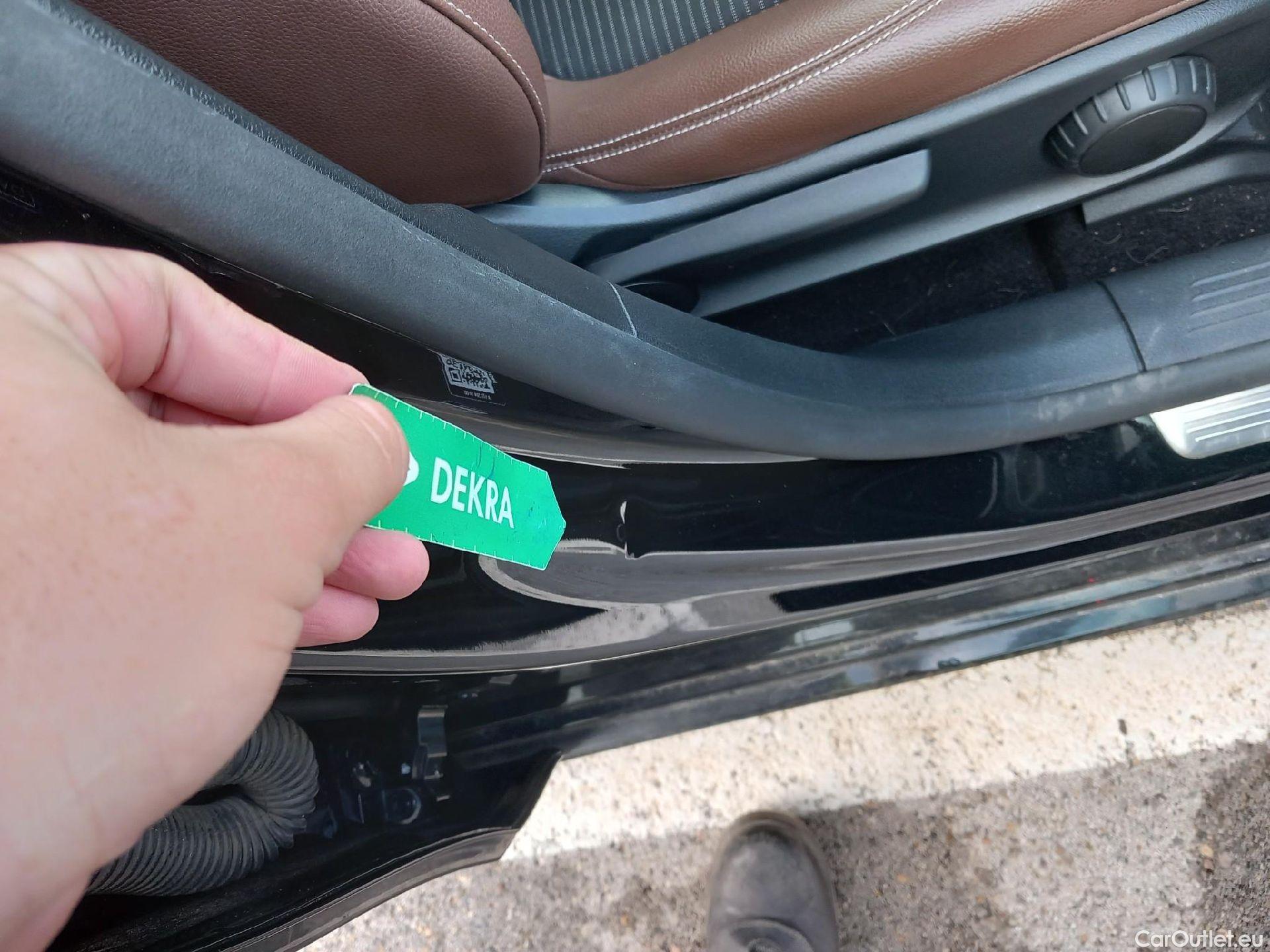  Mercedes  A-Klasse MERCEDES-BENZ Clase A / 2018 / 4P / sedán Sedán A 250 e #26