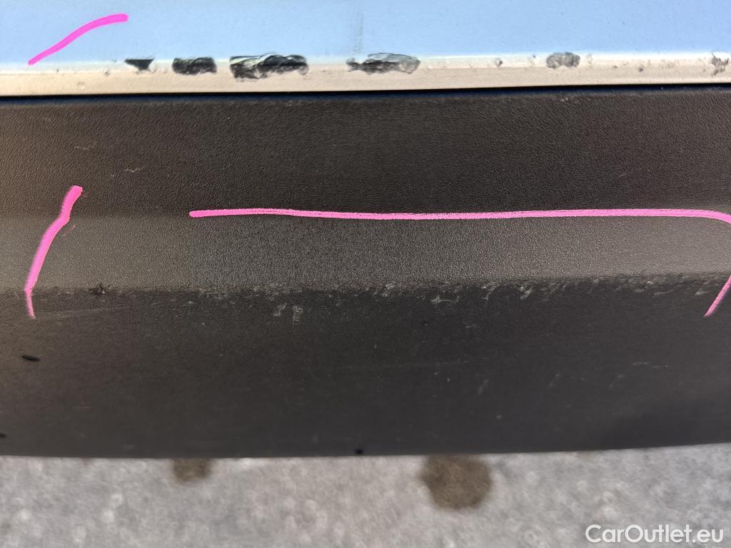  Peugeot  2008 PEUGEOT  / 2019 / 5P / todoterreno Allure BlueHDI 81kW (110CV) #16