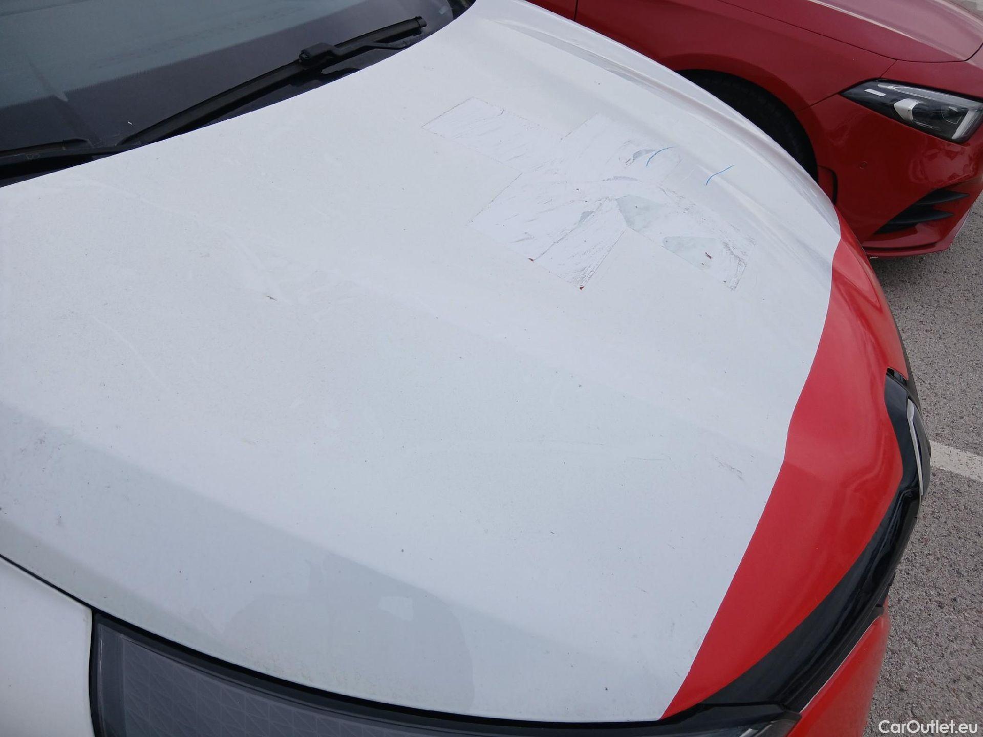  Renault  Clio RENAULT  / 2019 / 5P / berlina con portón Business TCe 74 kW (100CV) GLP #5