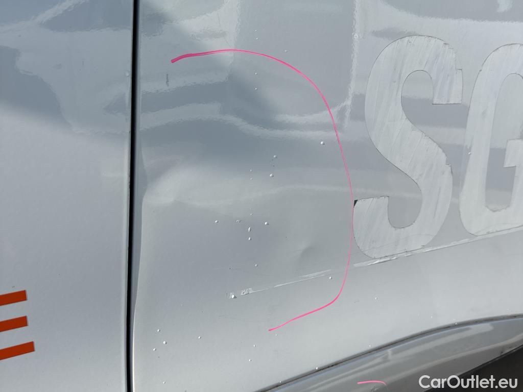  Peugeot  2008 PEUGEOT  / 2019 / 5P / todoterreno Allure BlueHDI 81kW (110CV) #13