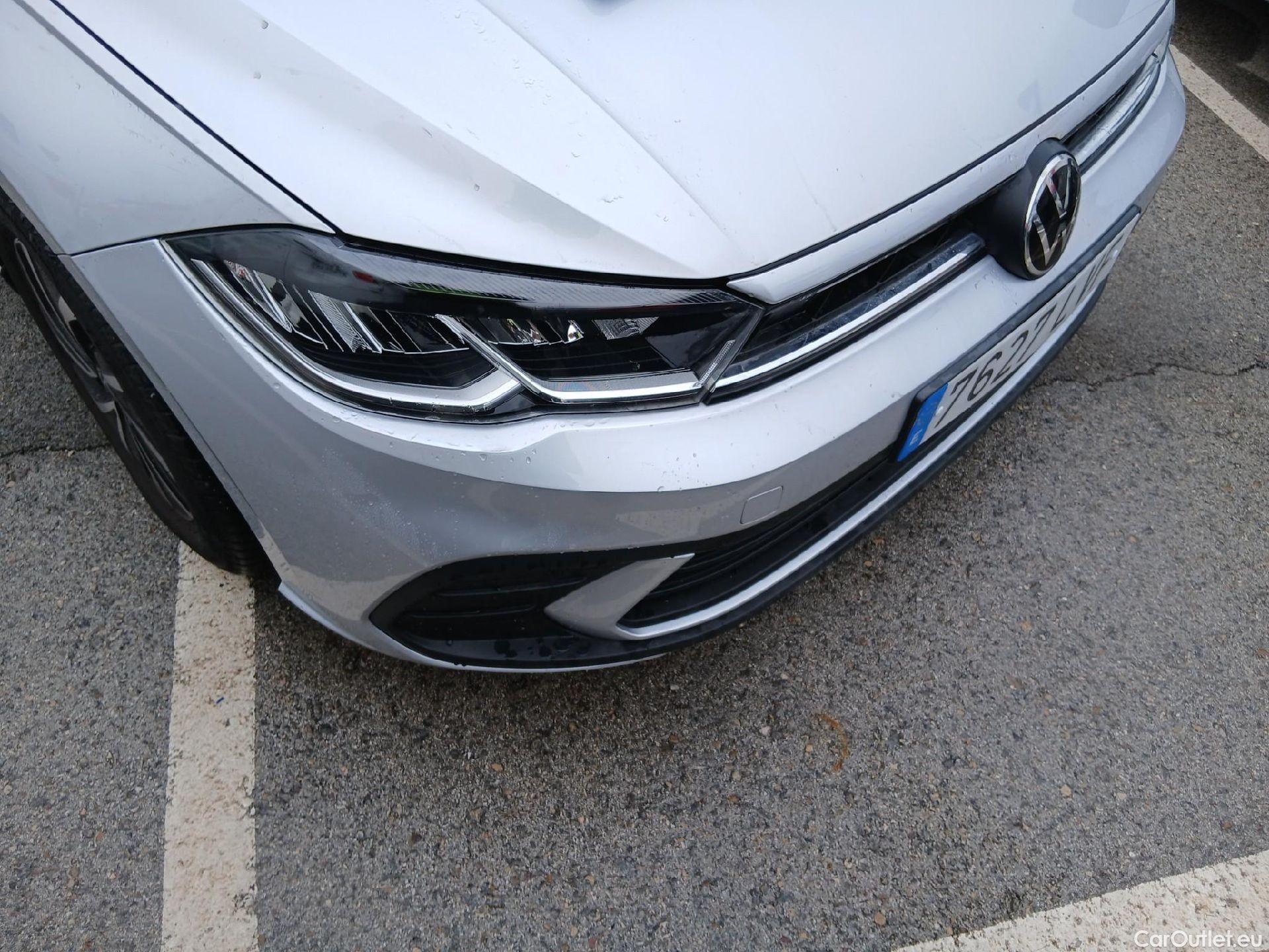  Volkswagen  Polo VOLKSWAGEN  / 2021 / 5P / berlina con portón Life 1.0 TSI 70kW (95CV) #4