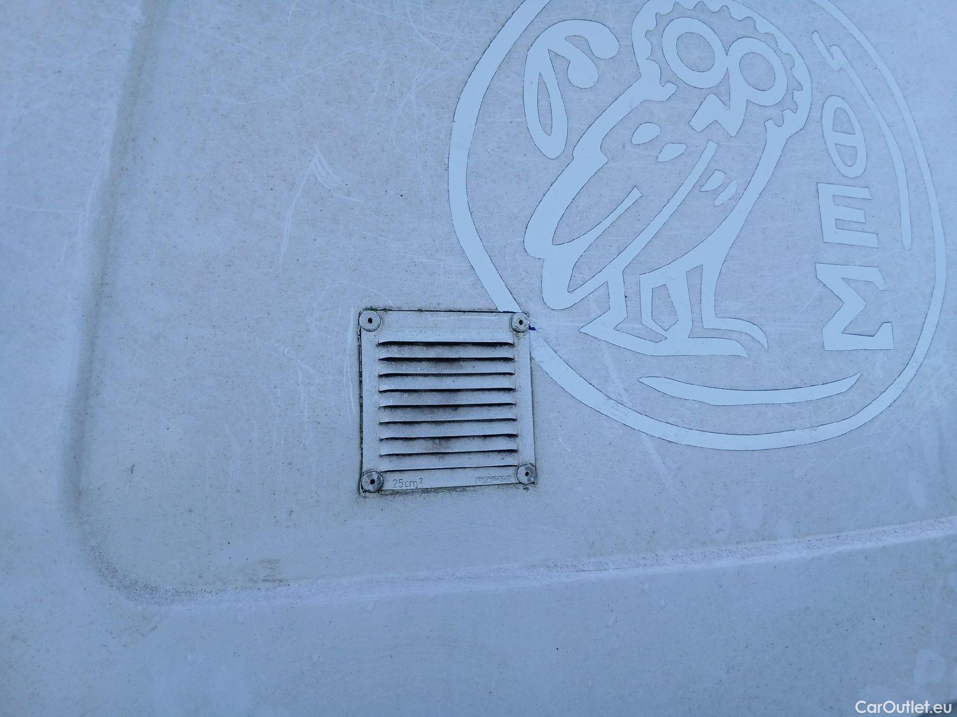  Citroen  Jumpy CITROEN  / 2016 / 4P / furgón D Cab Eco Talla XL BlueHDi 120 Control #24