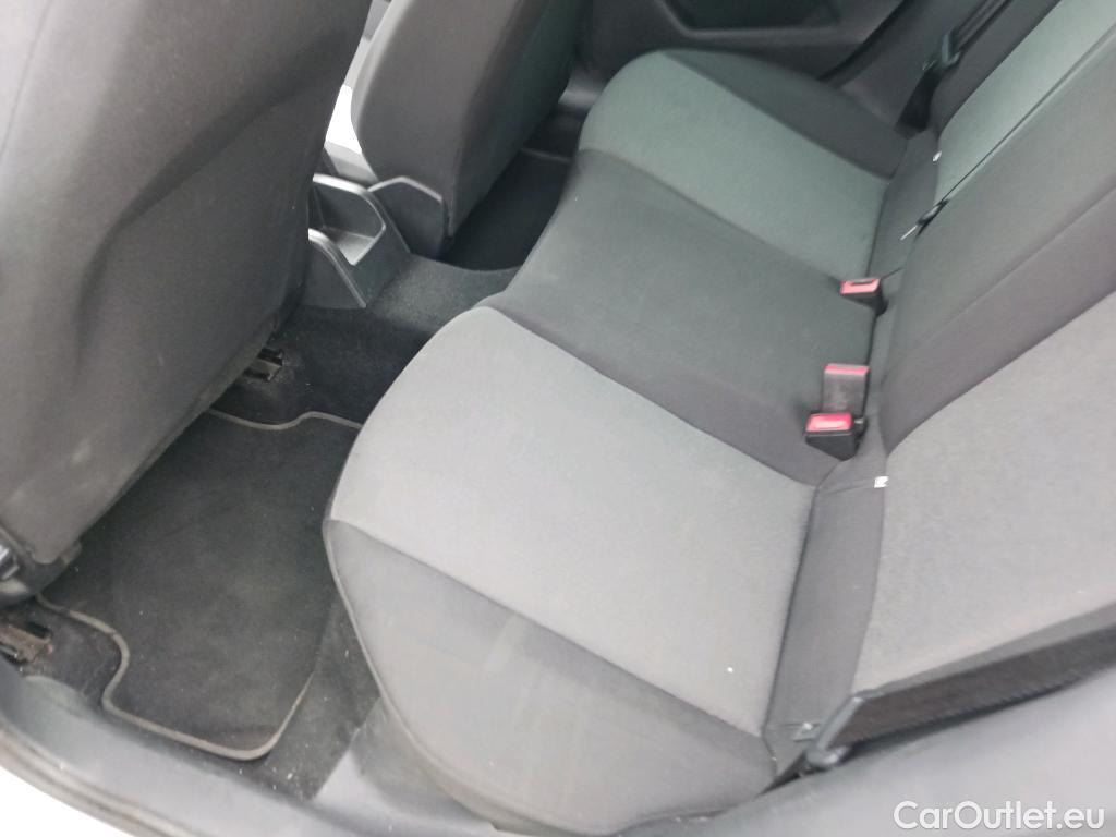  Seat  Ibiza SEAT  / 2017 / 5P / berlina con portón 1.0 MPI 59kW (80CV) Reference Plus(SP) #5