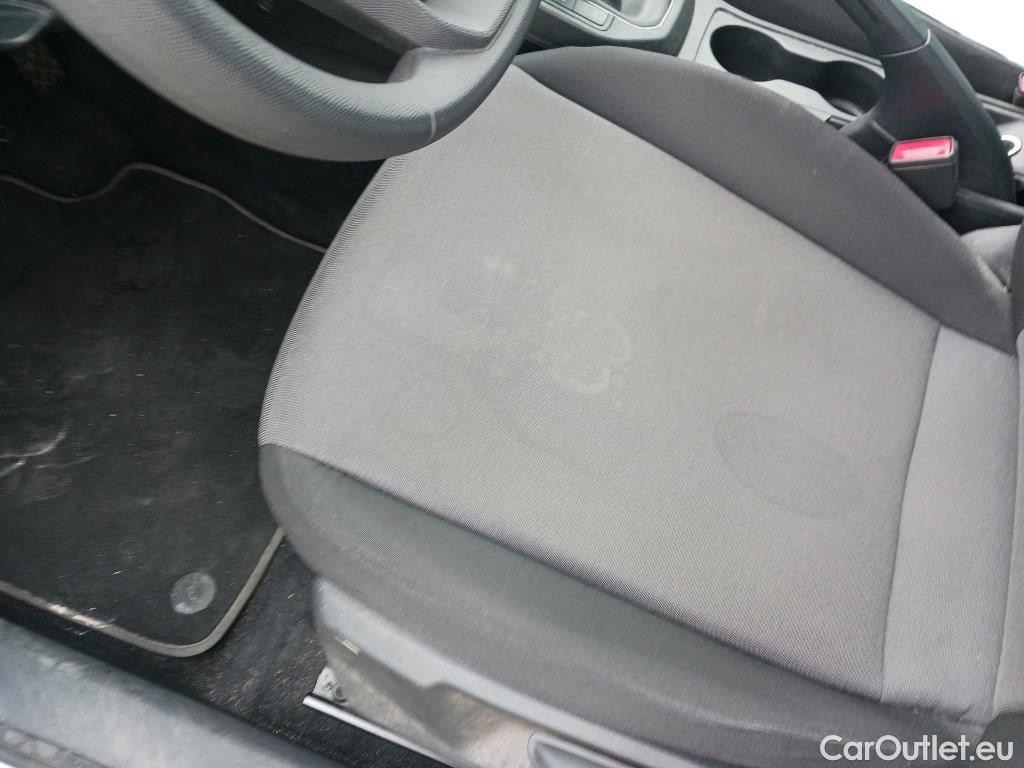  Seat  Ibiza SEAT  / 2017 / 5P / berlina con portón 1.0 MPI 59kW (80CV) Reference Plus(SP) #8