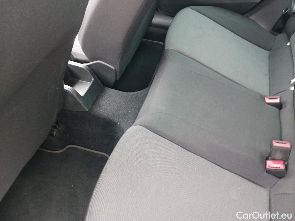  Seat  Ibiza SEAT  / 2017 / 5P / berlina con portón 1.0 MPI 59kW (80CV) Reference Plus(SP) #6