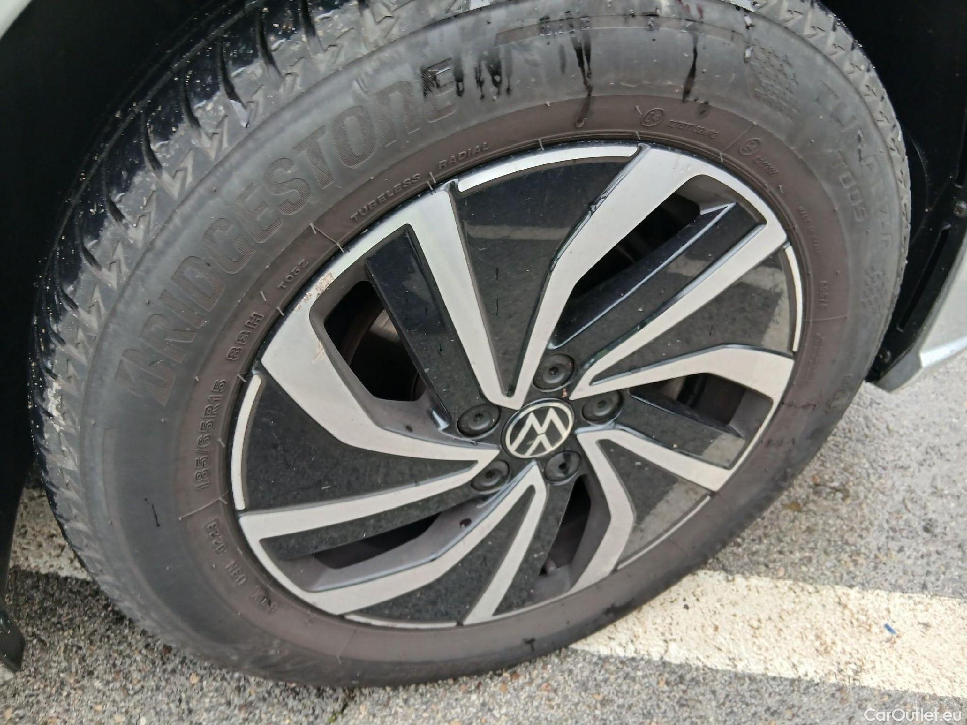  Volkswagen  Polo VOLKSWAGEN  / 2021 / 5P / berlina con portón Life 1.0 TSI 70kW (95CV) #33