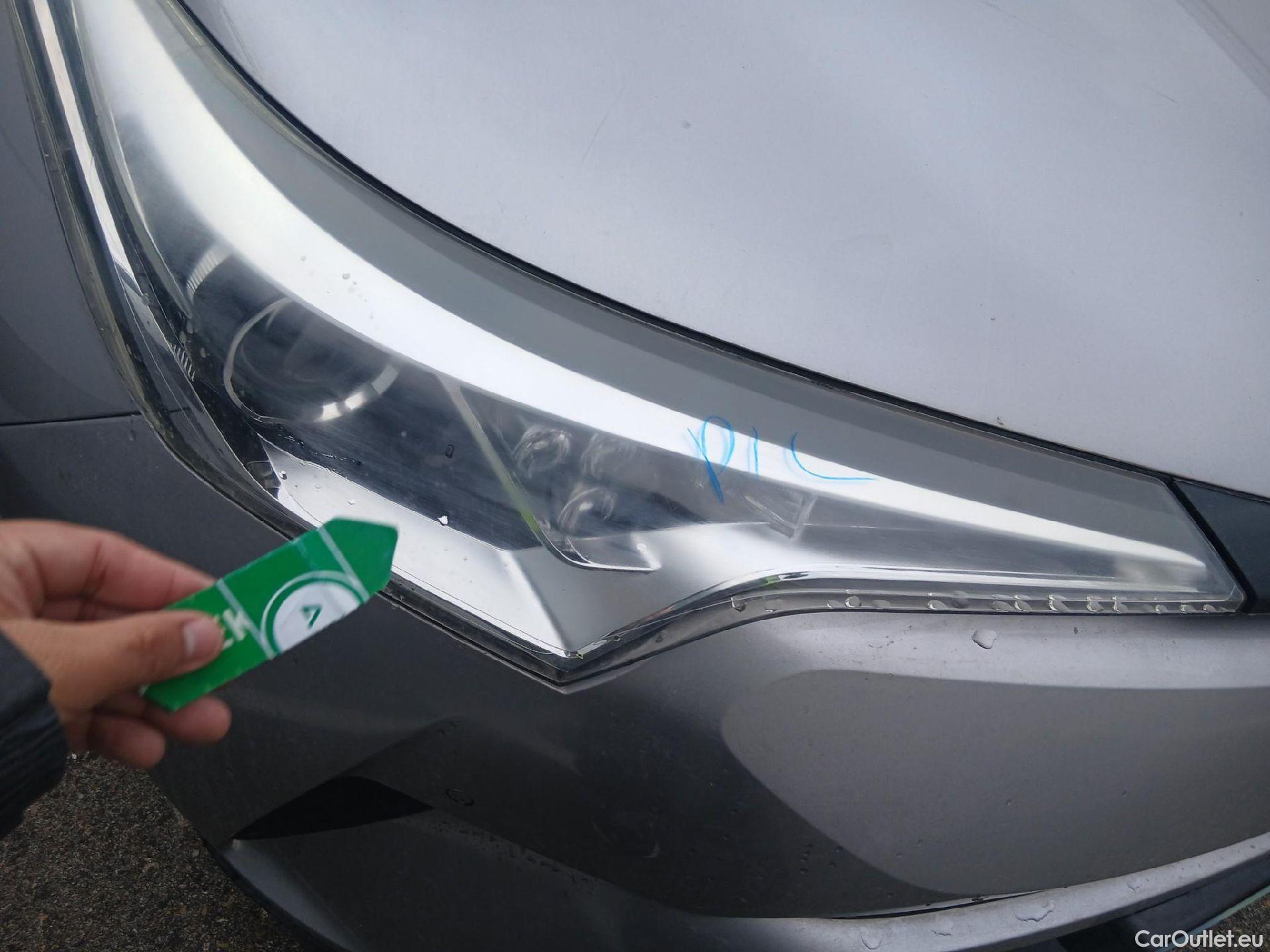  Toyota  C-HR TOYOTA  / 2016 / 5P / todoterreno 1.8 125H Advance (CX) #5