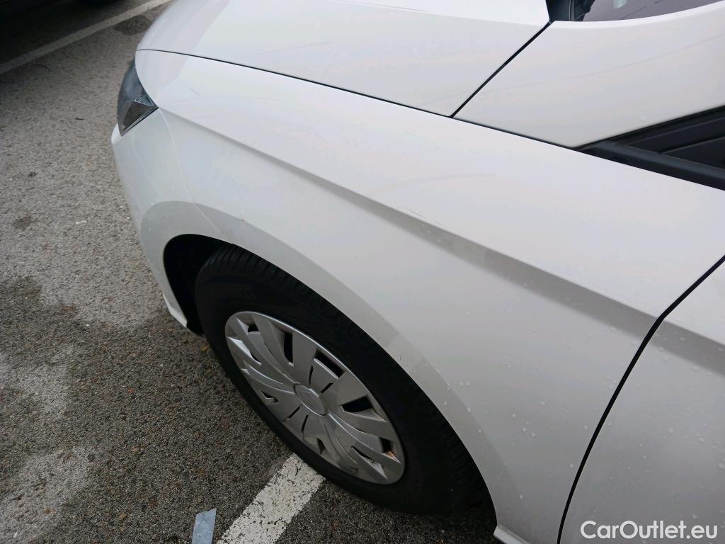  Seat  Ibiza SEAT  / 2017 / 5P / berlina con portón 1.0 MPI 59kW (80CV) Reference Plus(SP) #24