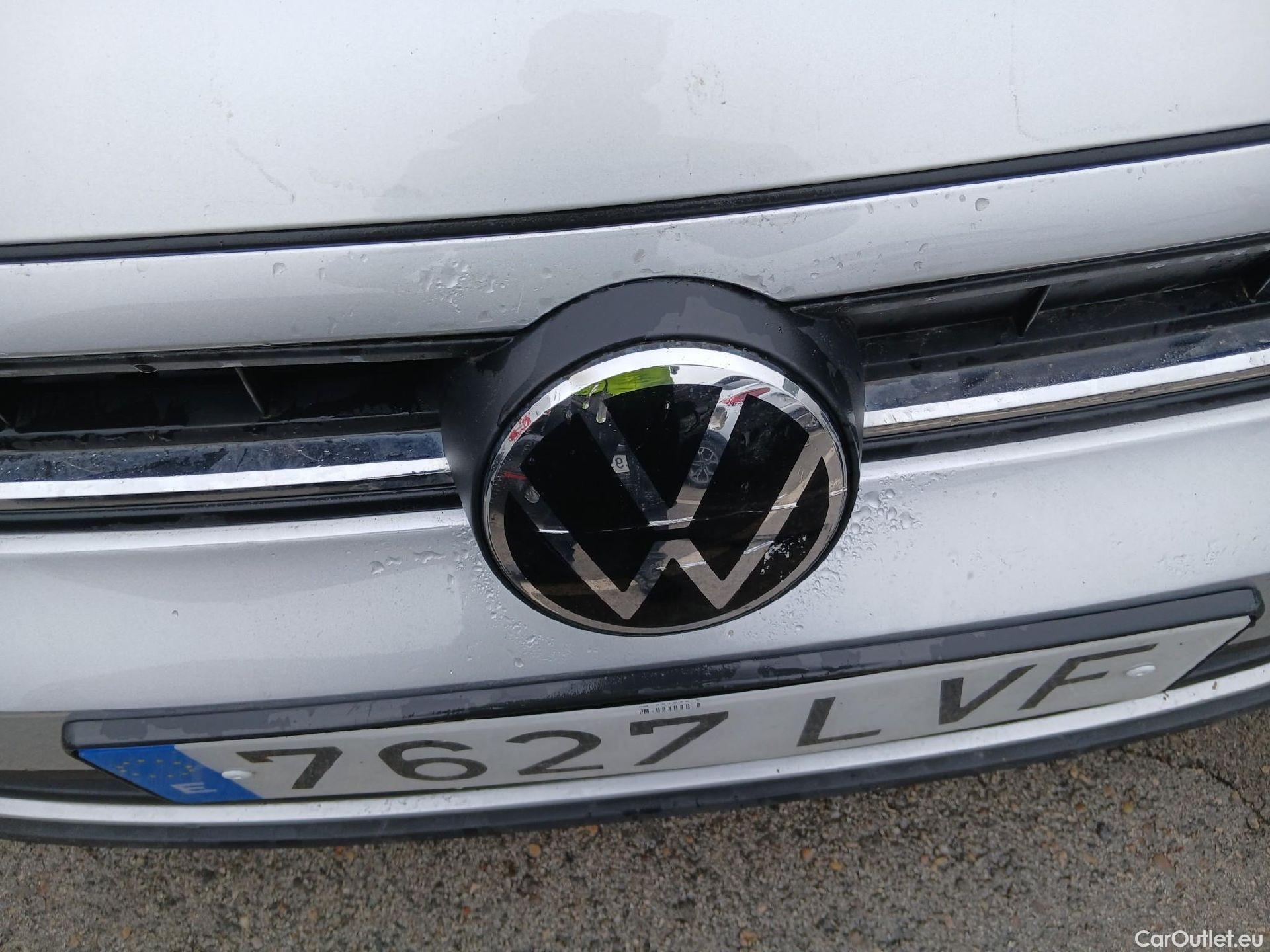  Volkswagen  Polo VOLKSWAGEN  / 2021 / 5P / berlina con portón Life 1.0 TSI 70kW (95CV) #3