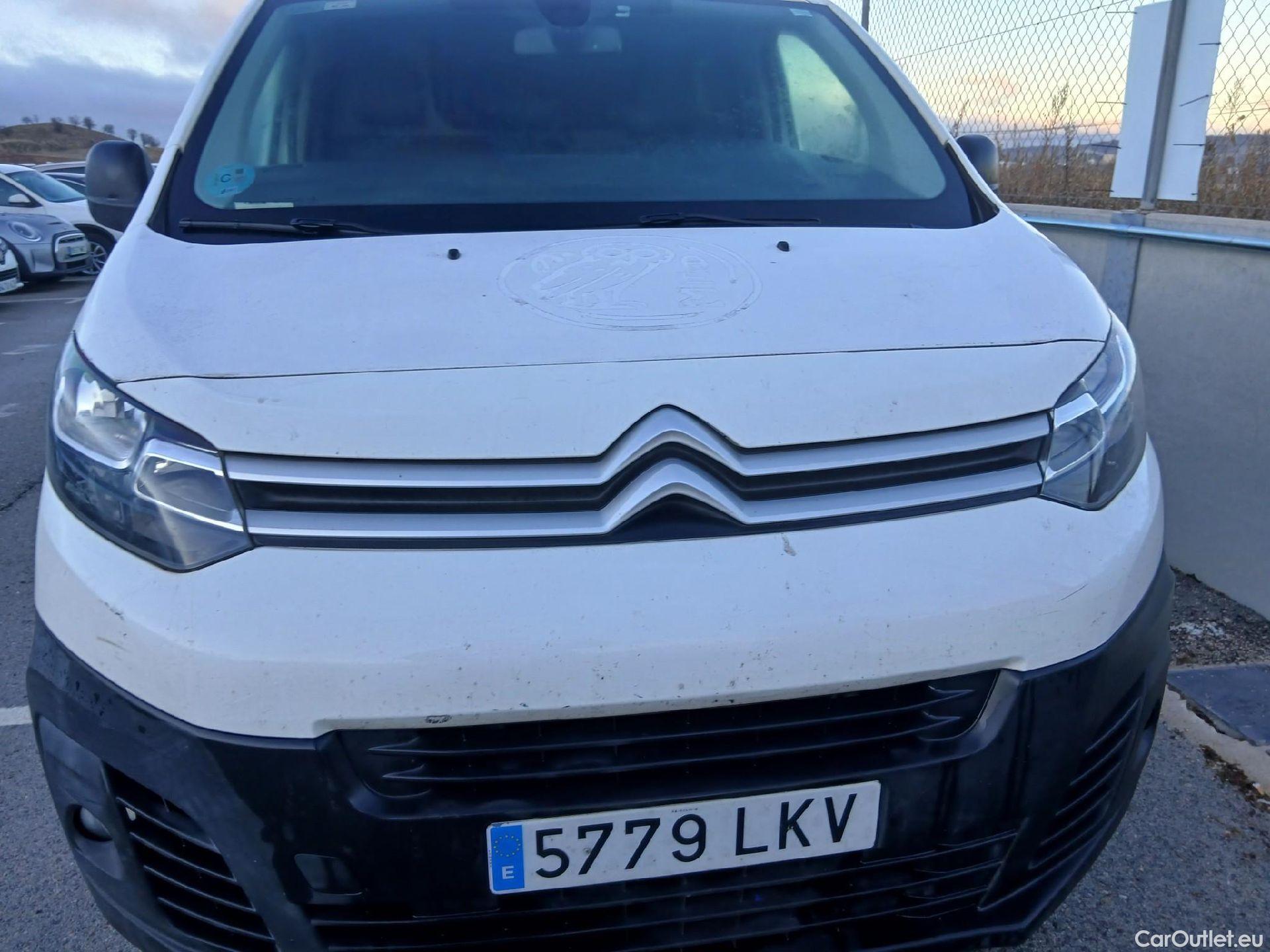  Citroen  Jumpy CITROEN  / 2016 / 4P / furgón D Cab Eco Talla XL BlueHDi 120 Control #3