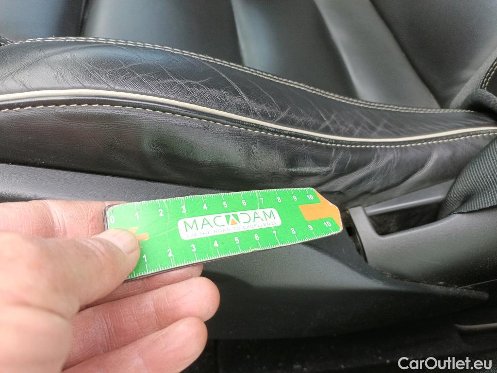  Volvo  XC60 VOLVO  / 2017 / 5P / todoterreno 2.0 B5 D AWD R-Design Auto #6