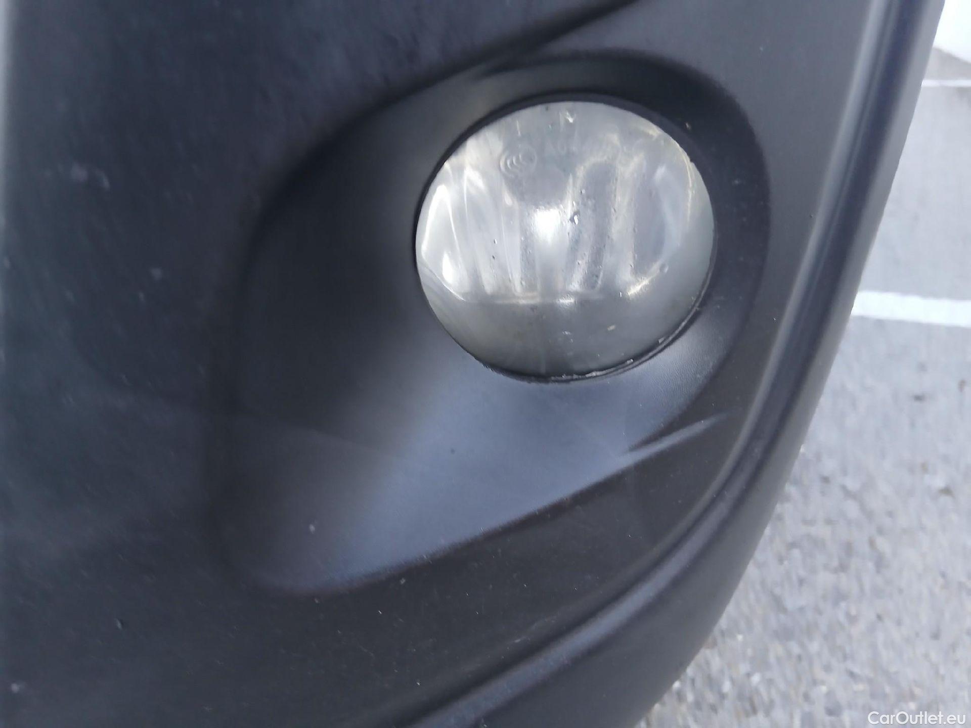  Citroen  Jumpy CITROEN  / 2016 / 4P / furgón D Cab Eco Talla XL BlueHDi 120 Control #9