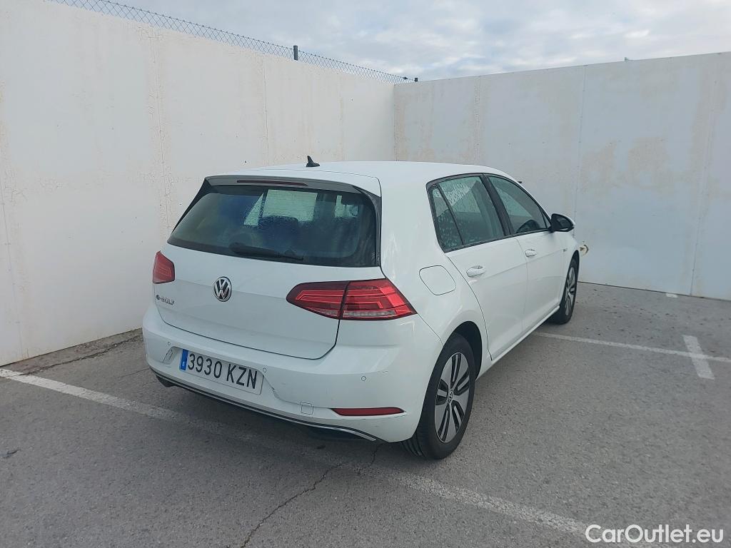  Volkswagen  Golf  VOLKSWAGEN / 2016 / 5P / berlina con portón e-ePower 110 kW (136CV) #11