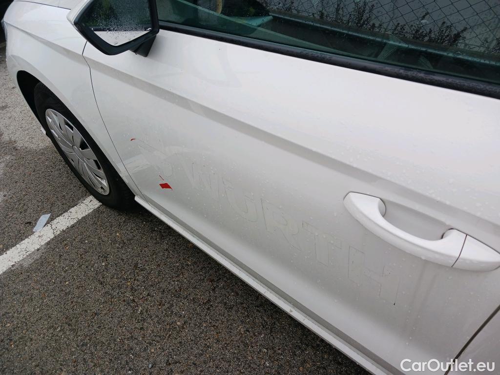  Seat  Ibiza SEAT  / 2017 / 5P / berlina con portón 1.0 MPI 59kW (80CV) Reference Plus(SP) #10