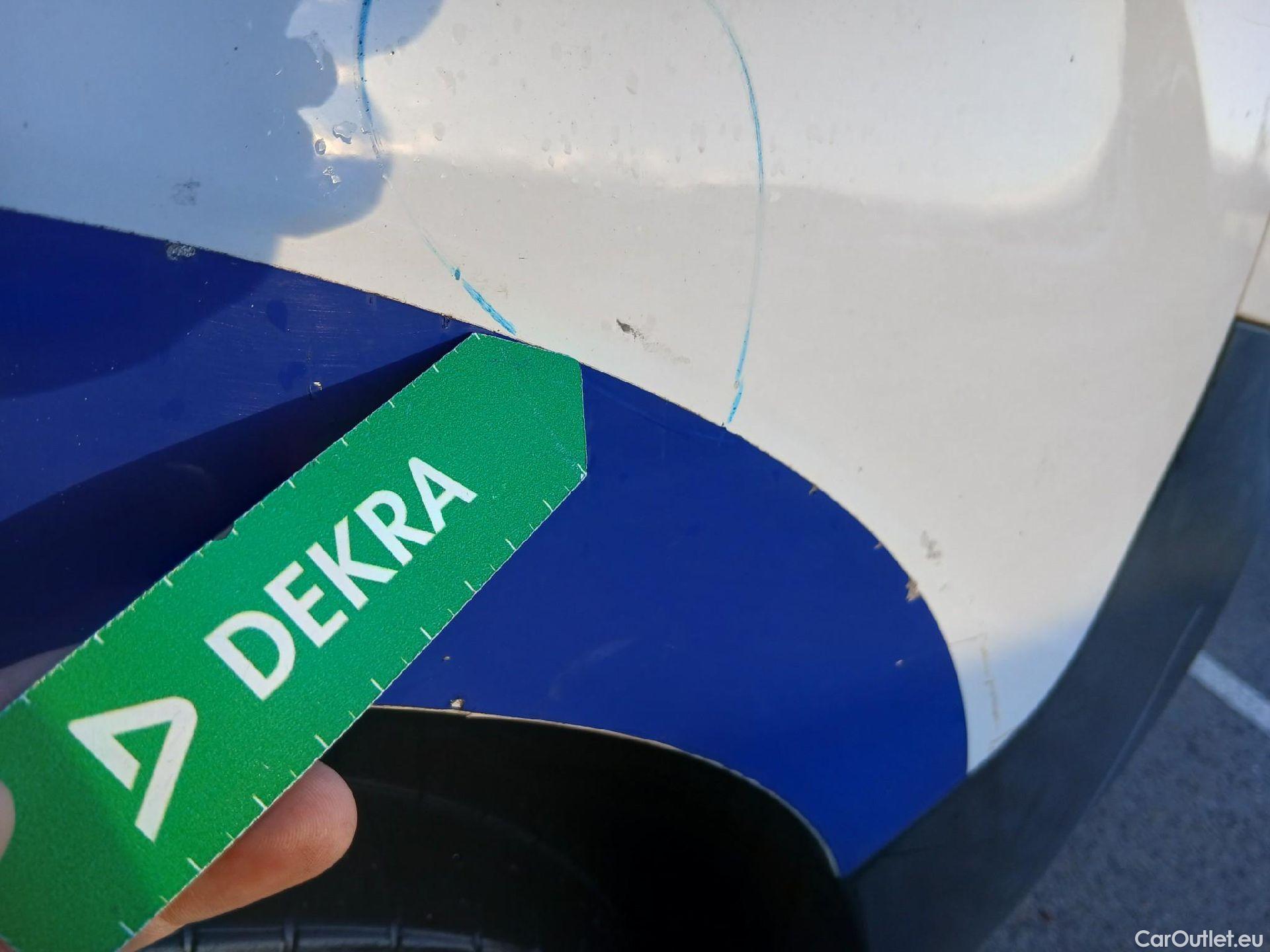  Citroen  Jumpy CITROEN  / 2016 / 4P / furgón D Cab Eco Talla XL BlueHDi 120 Control #48