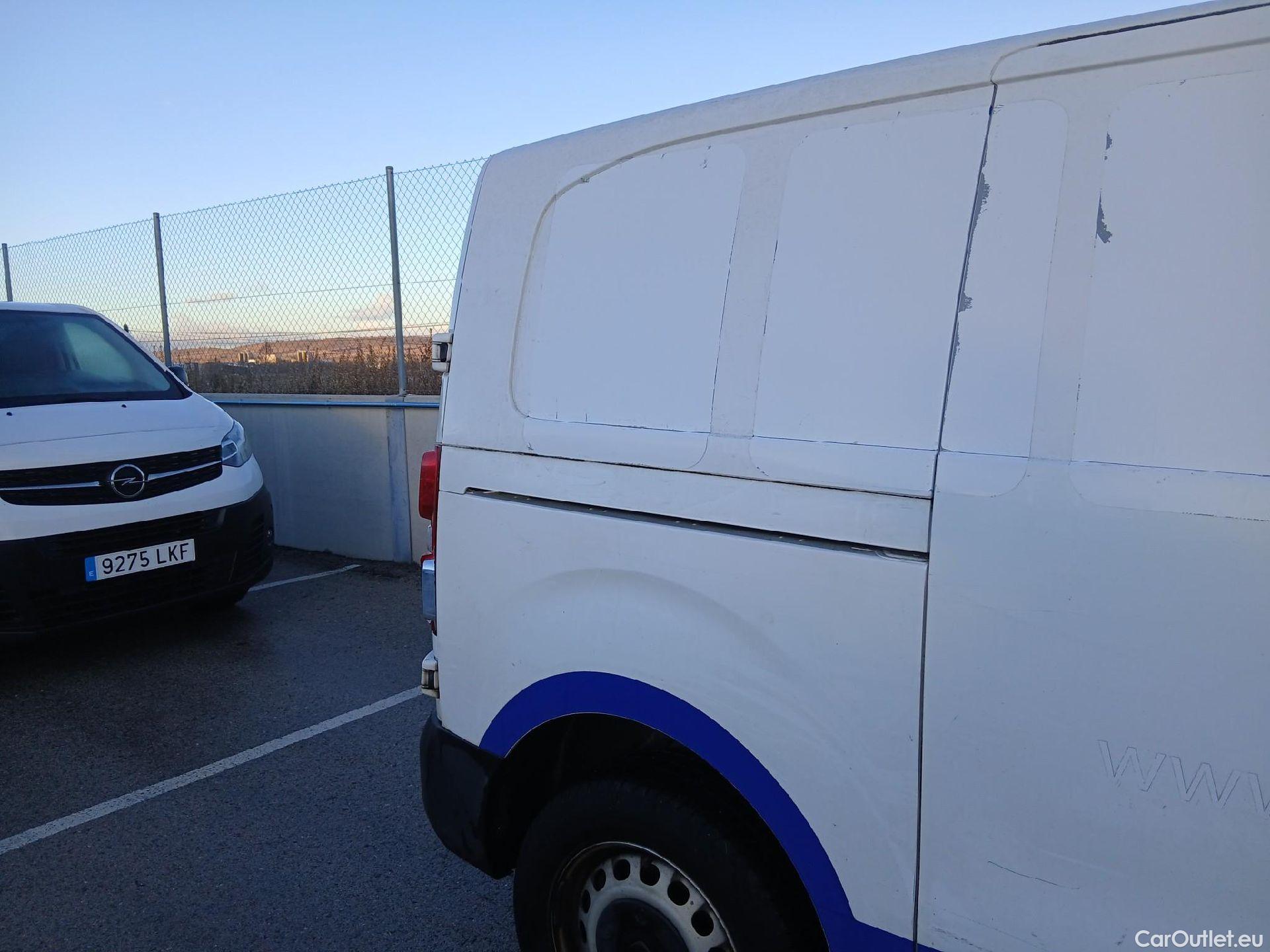  Citroen  Jumpy CITROEN  / 2016 / 4P / furgón D Cab Eco Talla XL BlueHDi 120 Control #40