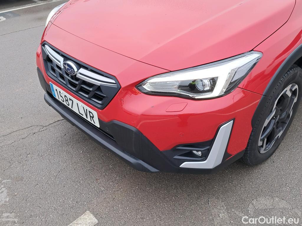  Land Rover  Discovery SUBARU XV / 2013 / 5P / todoterreno 2.0i Hybrid CVT Executive Plus #13