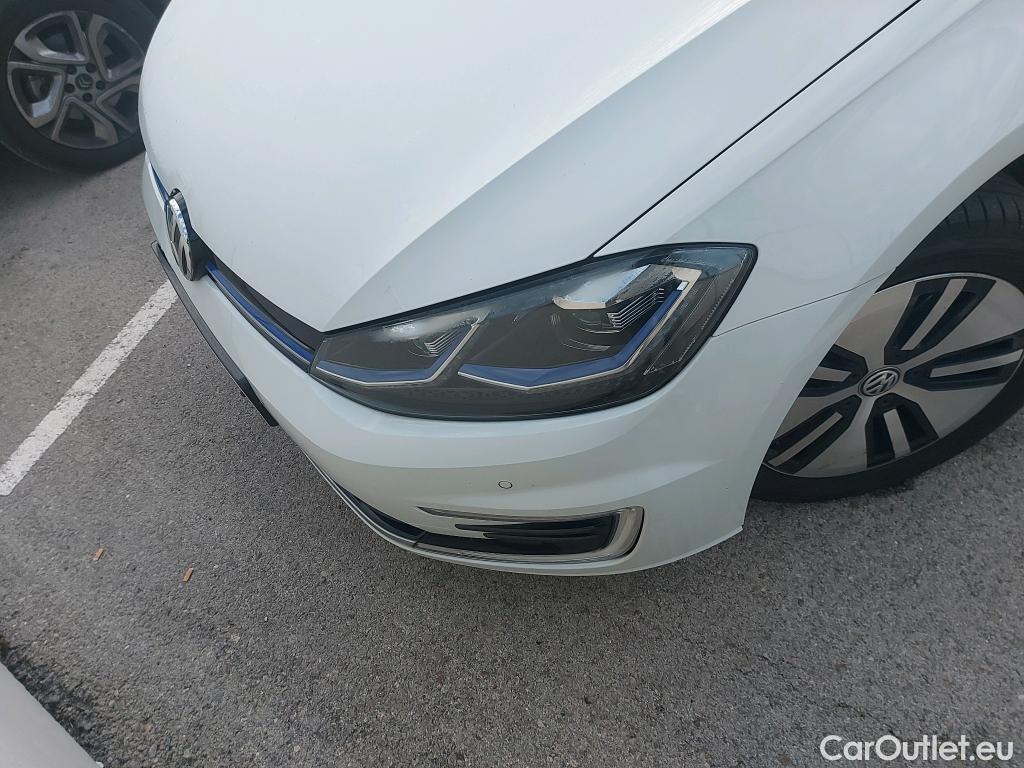  Volkswagen  Golf  VOLKSWAGEN / 2016 / 5P / berlina con portón e-ePower 110 kW (136CV) #5
