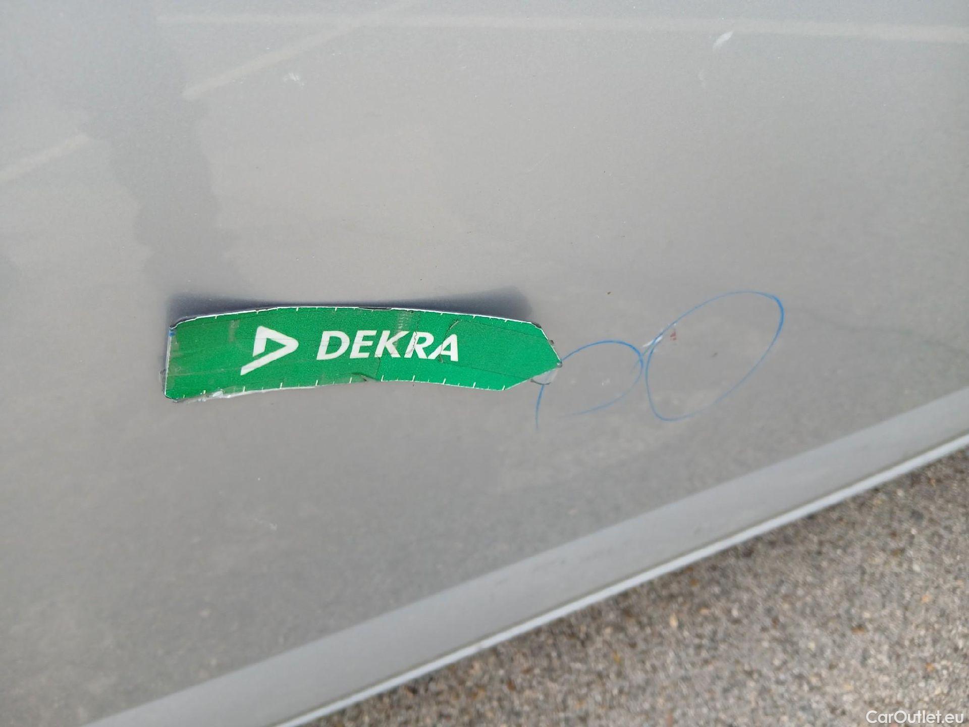  Volkswagen  Polo VOLKSWAGEN  / 2021 / 5P / berlina con portón Life 1.0 TSI 70kW (95CV) #31