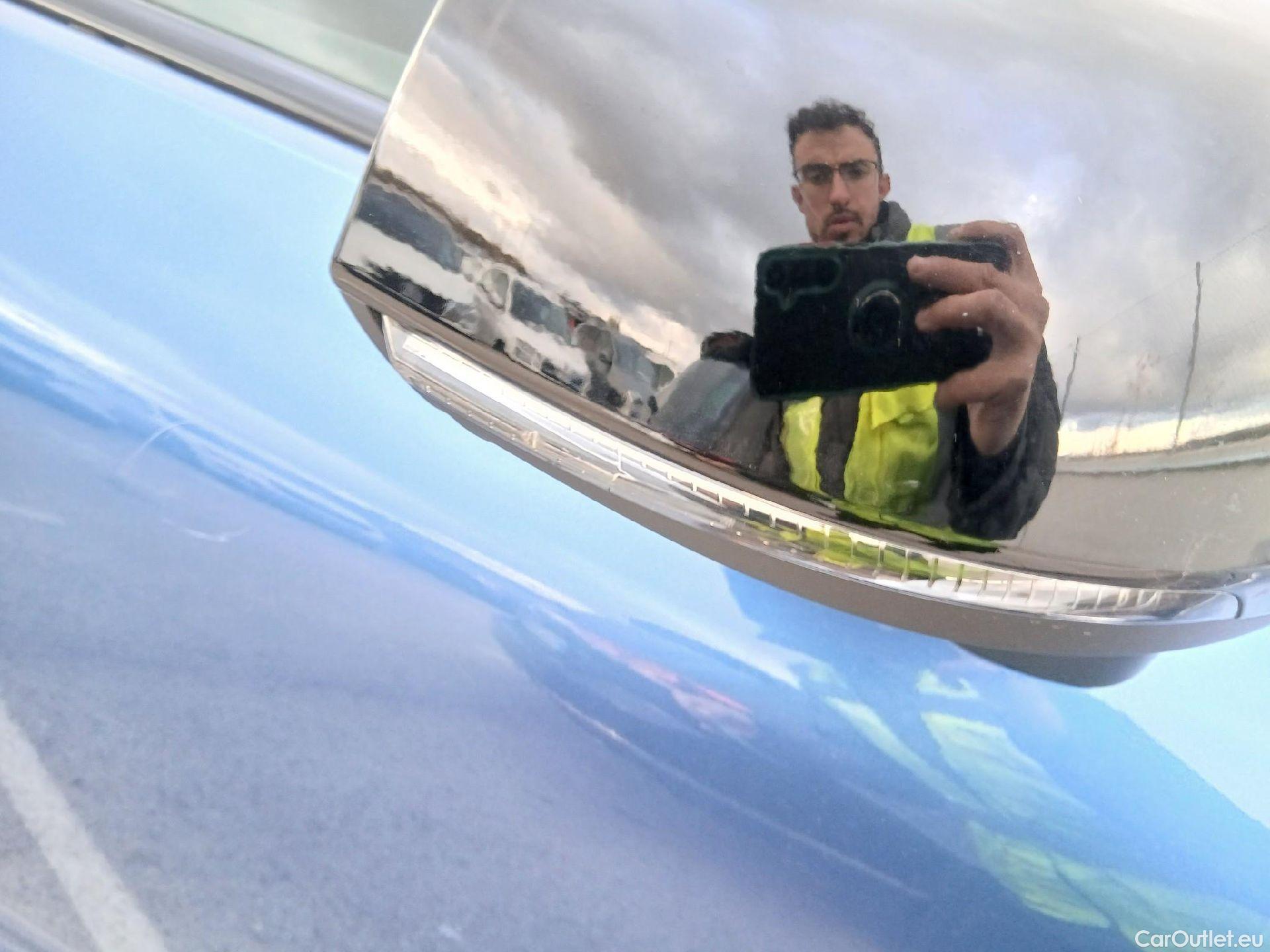  Volvo  XC 40 VOLVO XC40 / 2017 / 5P / todoterreno 1.5 T4 Twin Recharge R-Design Exp Auto #39