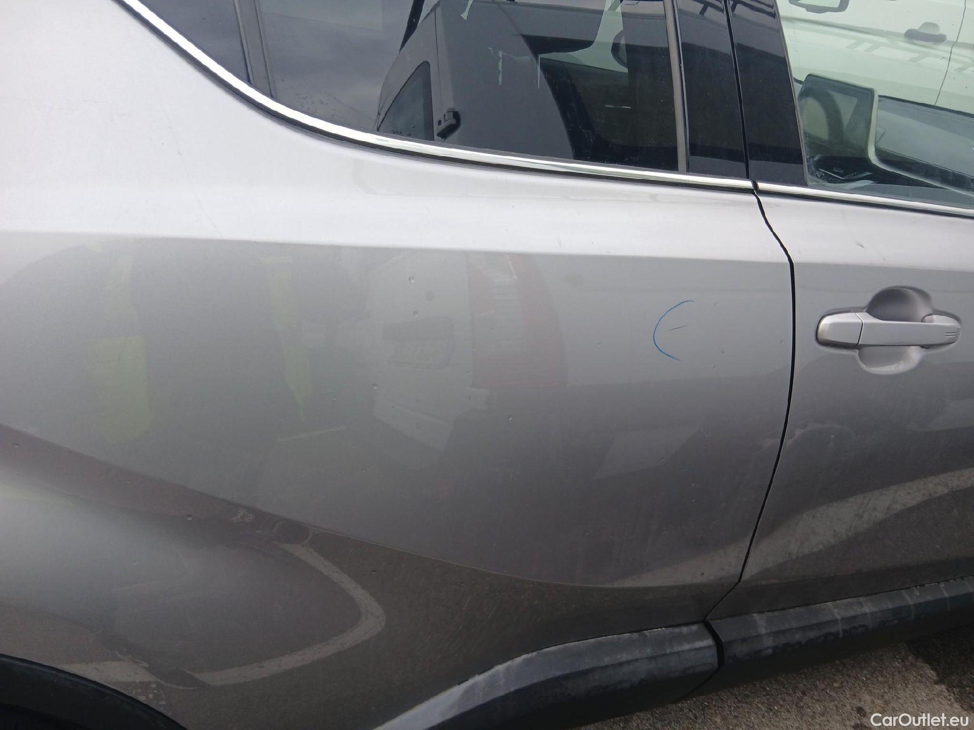  Toyota  C-HR TOYOTA  / 2016 / 5P / todoterreno 1.8 125H Advance (CX) #10