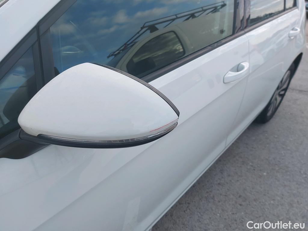  Volkswagen  Golf  VOLKSWAGEN / 2016 / 5P / berlina con portón e-ePower 110 kW (136CV) #10