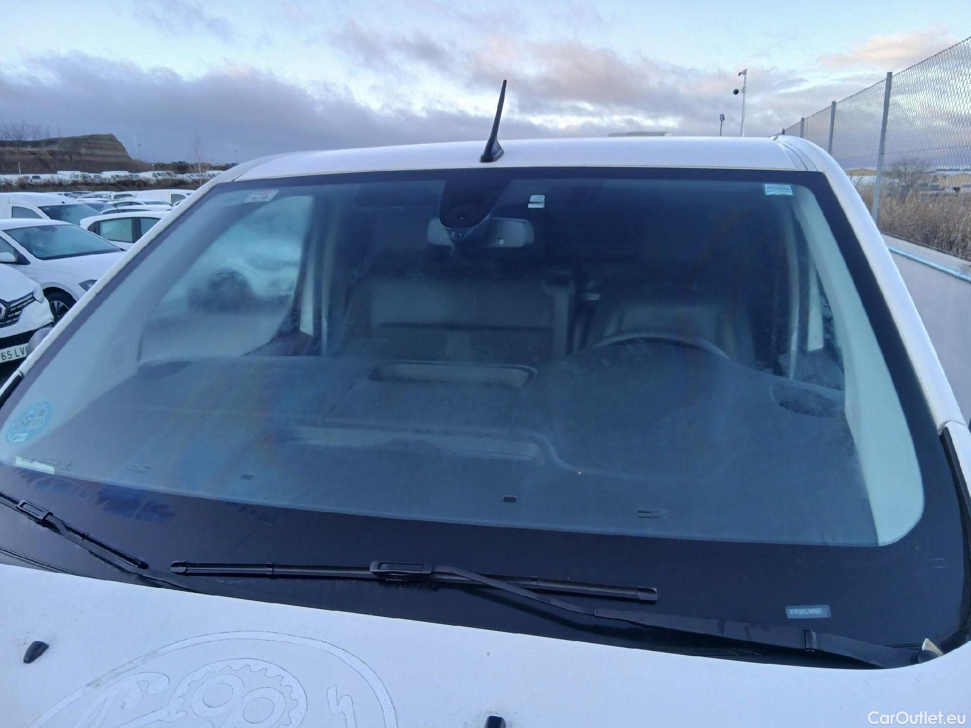  Citroen  Jumpy CITROEN  / 2016 / 4P / furgón D Cab Eco Talla XL BlueHDi 120 Control #2