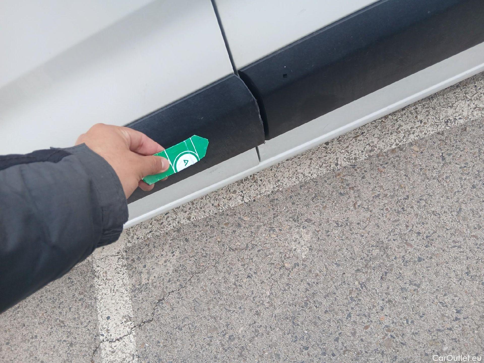  Opel  Combo OPEL  / 2018 / 3P / furgón derivado de turismo 1.5 TD 75kW (100CV) Express L H1 650kg (AC2) #27