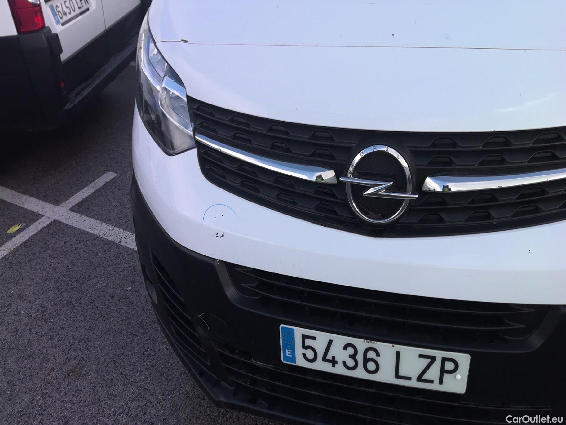  Opel  Vivaro OPEL  / 2019 / 4P / furgón 1.5 Diésel 74kW (100CV) M Std Express #32