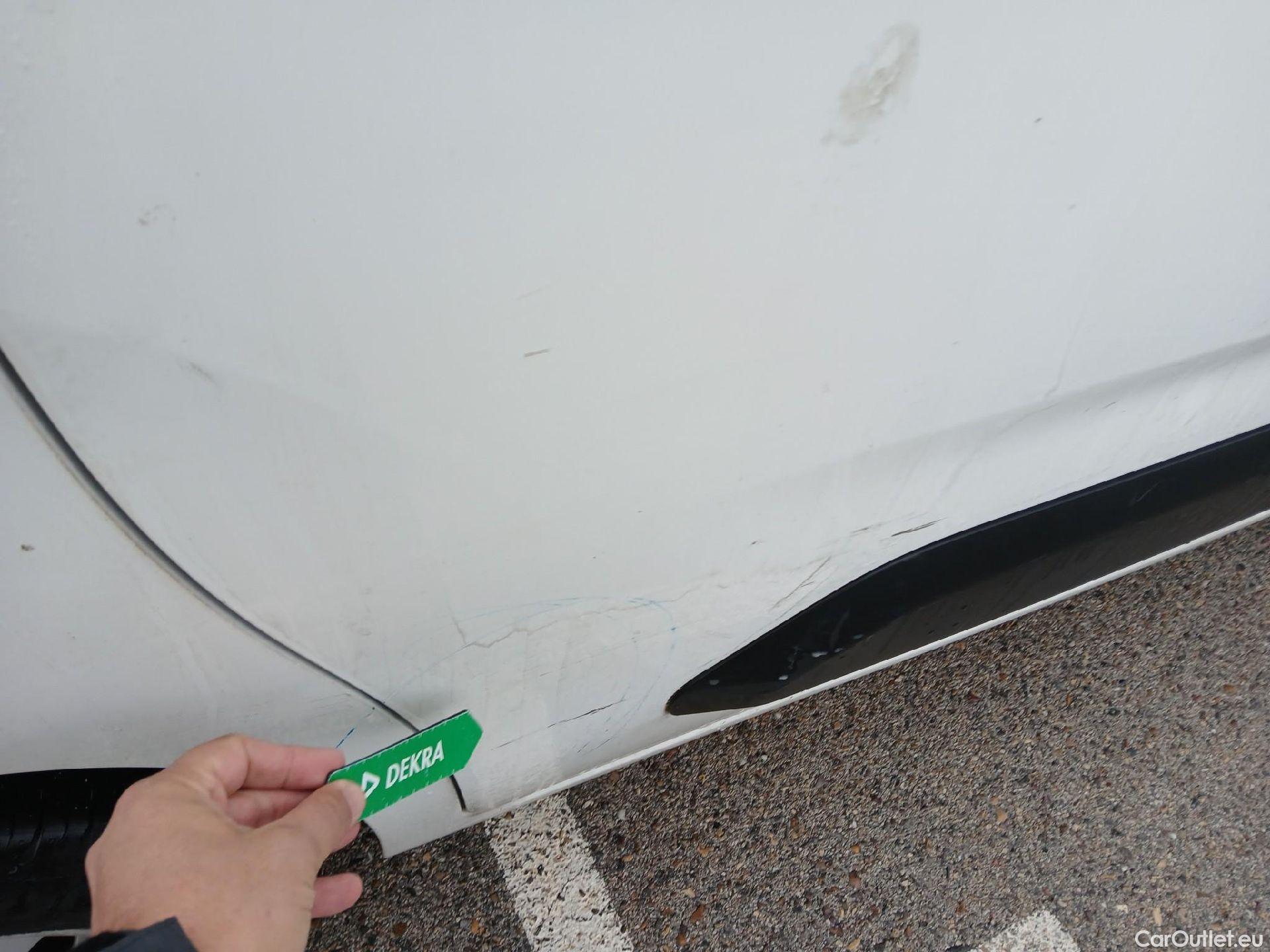  Peugeot  Partner PEUGEOT  / 2018 / 3P / furgón derivado de turismo Pro Standard 1000kg BlueHDi 73kW #24